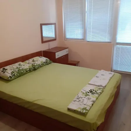 Varna Beach Apartment *
